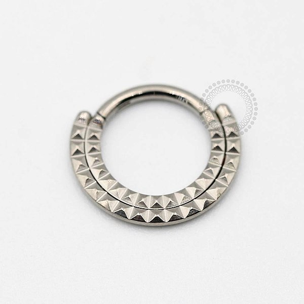 TN03 Segmento Inca Duplo Frontal Titânio