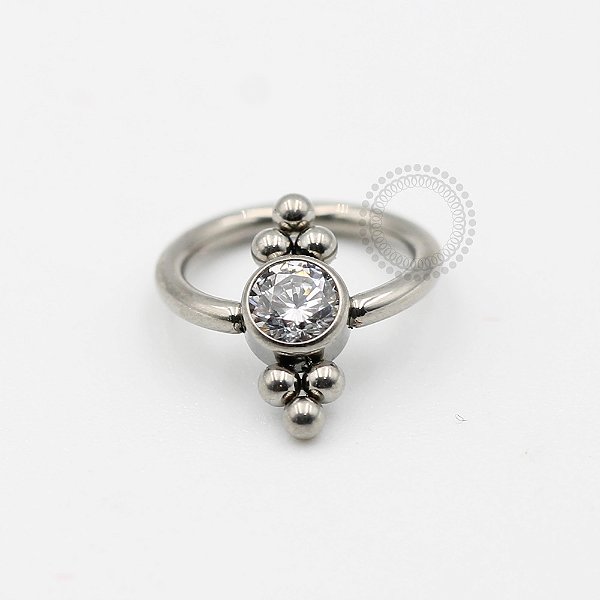 TN102 Captive CZ 6 Esferas Titânio ASTM F136