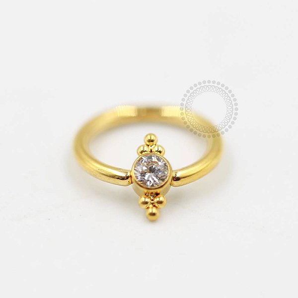 TN206 Captive CZ Esferas Titânio PVD Gold