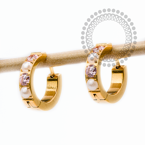 TN2442 Brinco Argola CZ Rosa e Pérolas  Titânio PVD Gold