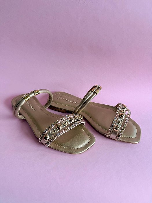 Rasteira adulto dourada strass