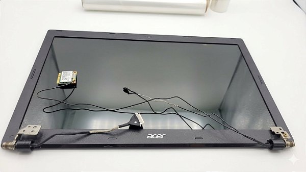 Conjunto Superior Completo - Tampa Traseira, Moldura e Tela 15.6" LED para Acer Aspire