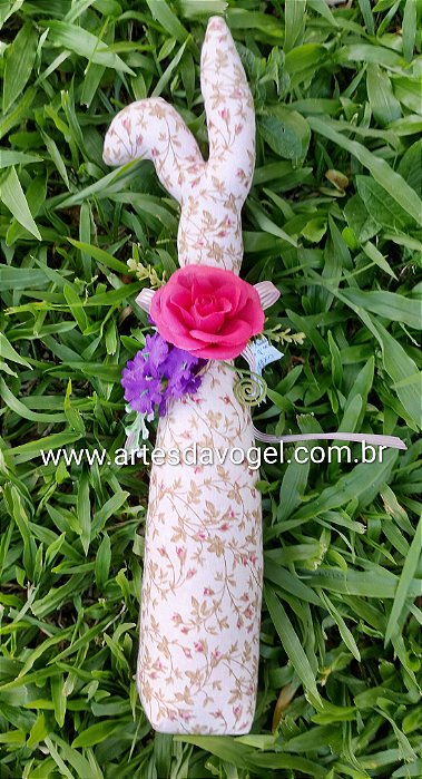 Coelho Decorativo Elegante