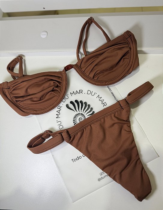 Biquíni Duda marrom com aro.
