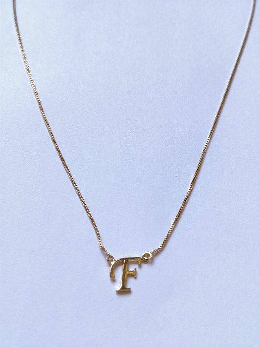 Colar Inicial Letra F Dourado Elegante