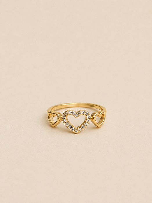 Anel Dourado Corações com Zircônias