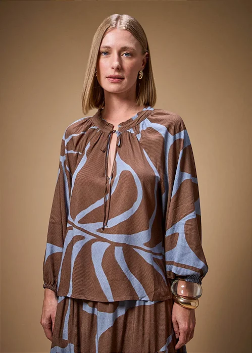 BLUSA MOB MANGA LONGA DETALHADA ESTAMPA NARA FEMININA