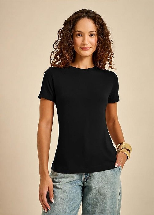 TSHIRT DE MALHA BÁSICA MOB COM GOLA REDONDA FEMININA