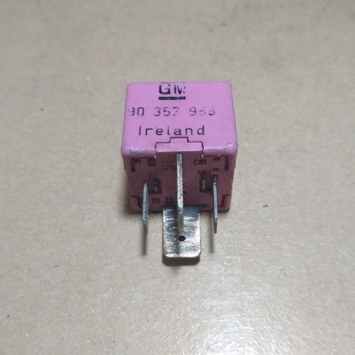 Rele Uso Geral Original Gm 90357966 Usado 4 Terminais
