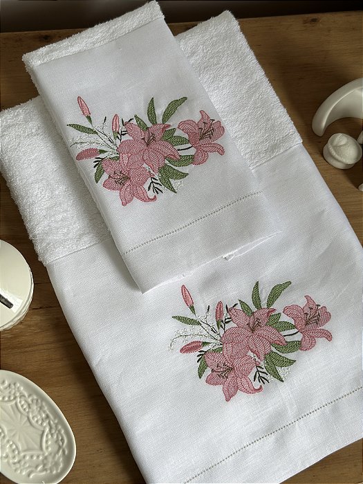 CONJUNTO TOALHA DE MÃO E ROSTO LIRIO ROSA