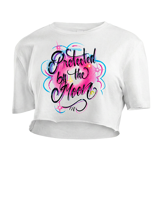 Camiseta Cropped Protected By The Moon Midnight Sun Zara Larsson Fanmade O Culto do Pop