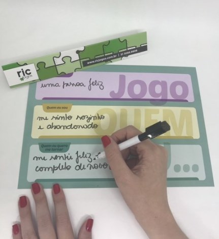 Jogo Quem eu - Sinopsys