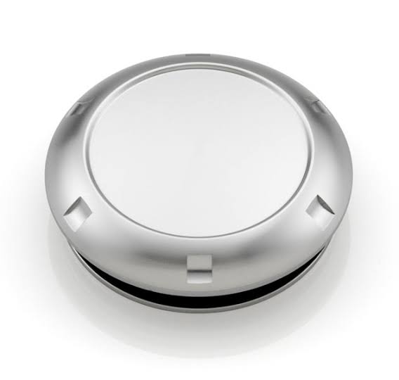 Tampa do Orificio da Balança Lado Direito - Rizoma - Cor Polido - Bmw R1200Gs 2010