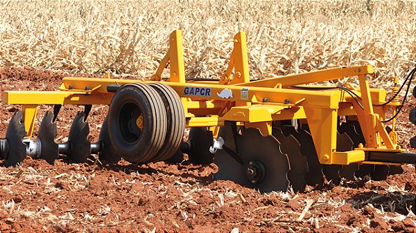 GAPCR – Grade Aradora Pesada Controle Remoto