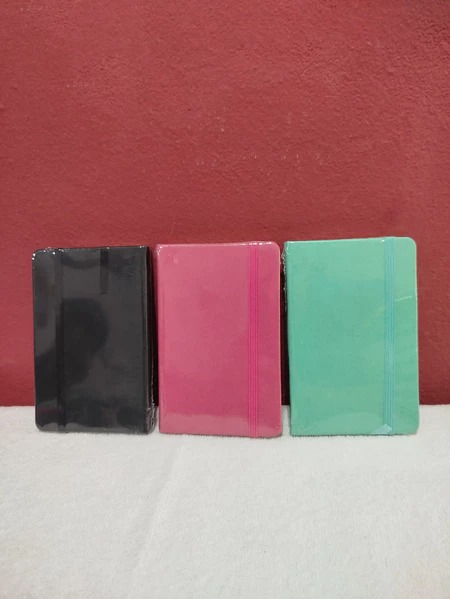 Caderneta de Anotações Brochura 96 Folhas - Capa Flexível