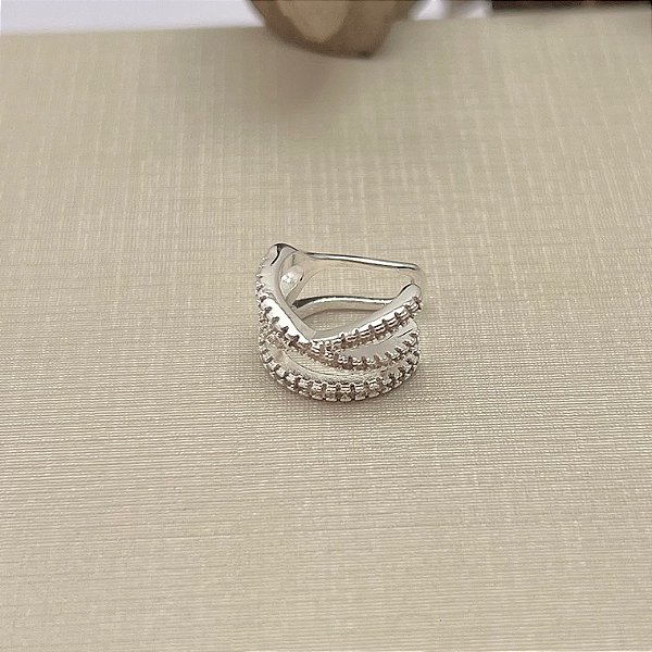 Piercing fake em banho de prata silver cravejado