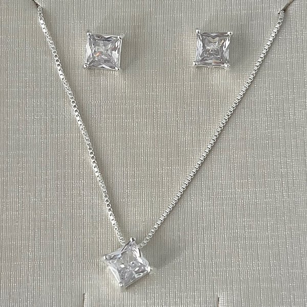 Conjunto de ponto de luz quadrado em banho de ouro 18k