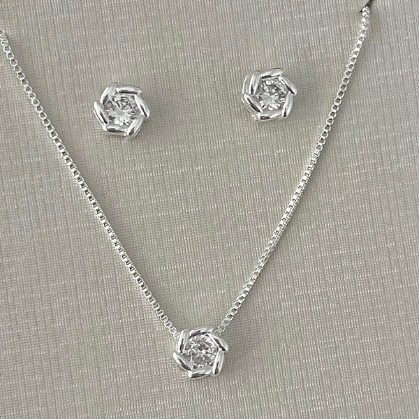 Conjunto de flor ponto de luz em banho de prata silver