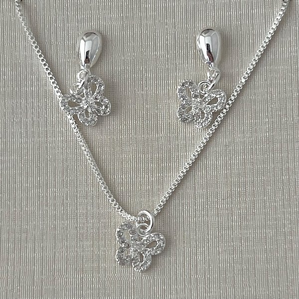 Conjunto borboleta cravejada em banho de prata silver