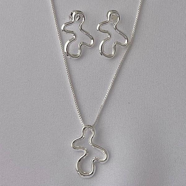 Conjunto orgânico vazado em banho de prata silver