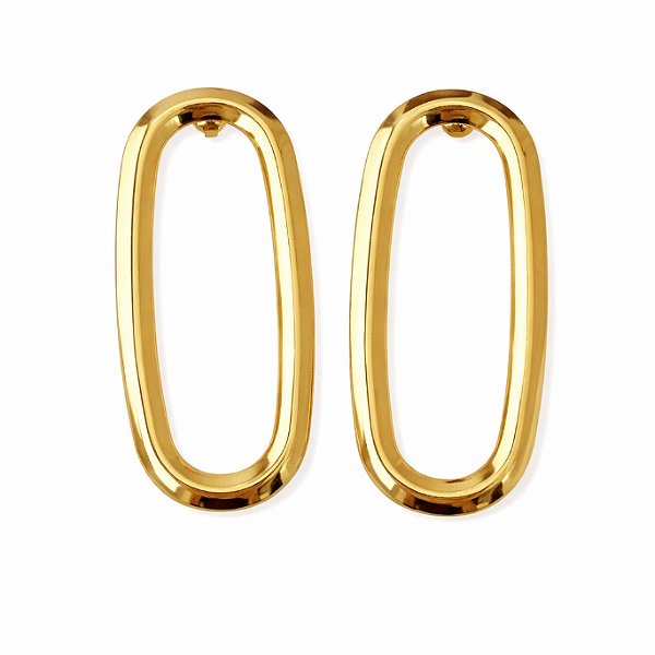 Brinco oval grande liso em banho de ouro 18k