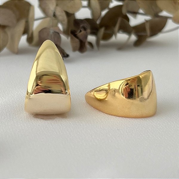 Brinco tipo argola formato gota grossa lisa em banho de ouro 18k