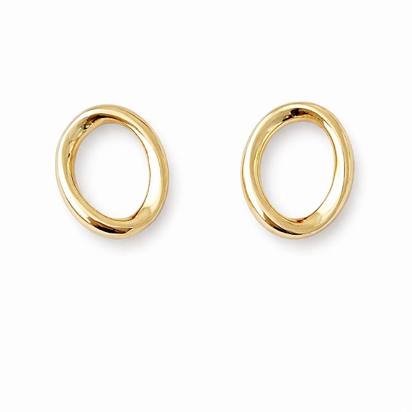 Brinco redondo vazado em banho de ouro 18k