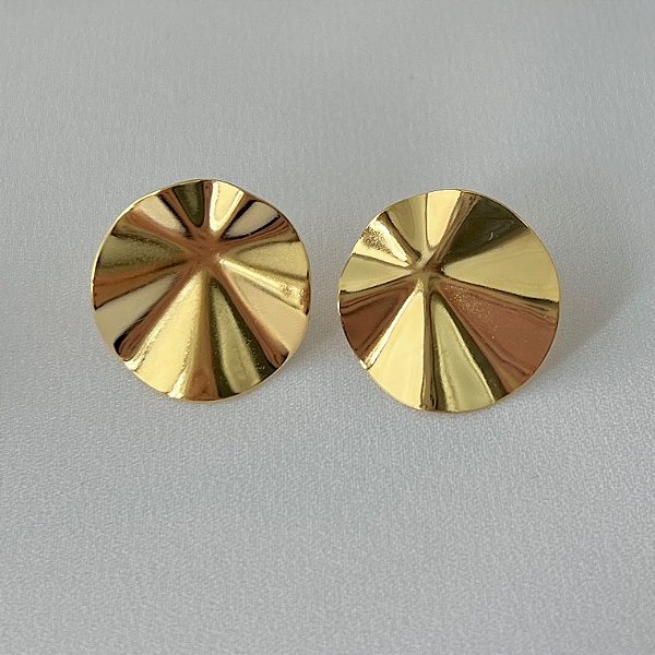 Brinco circulo orgânico em banho de ouro 18k