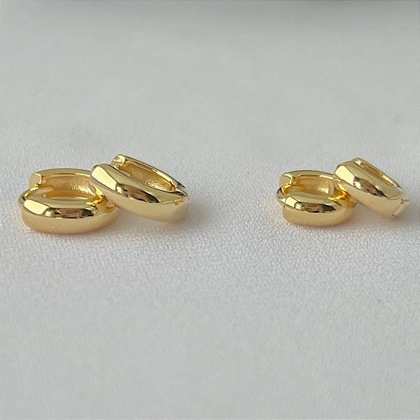 Dupla de argolas lisa em banho de ouro 18k