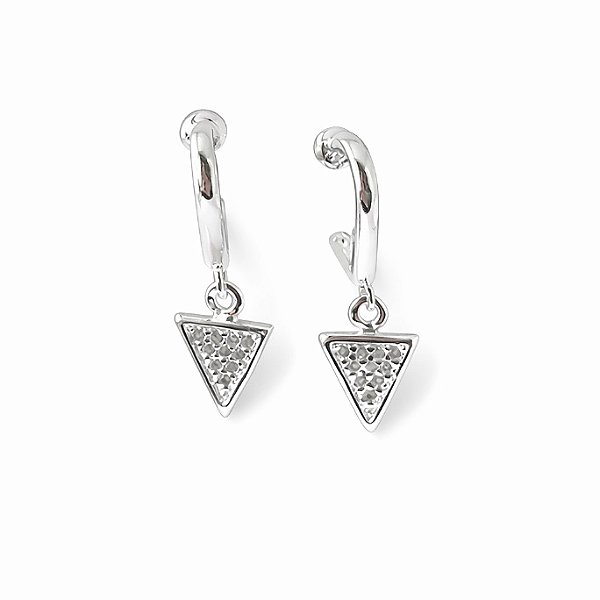 Argola com pingente triangulo cravejado em banho de prata silver