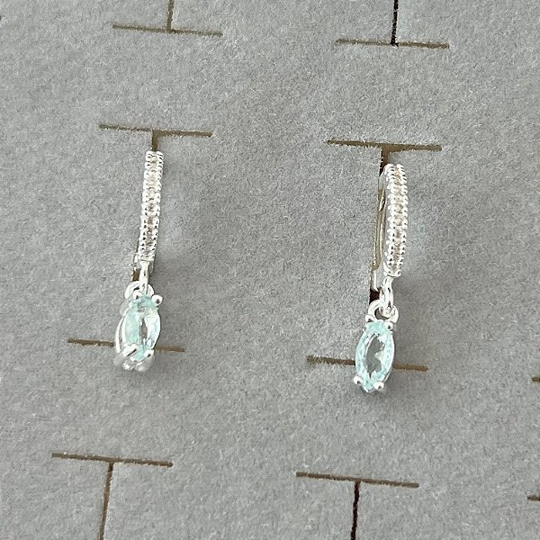 Argola cravejada pingente ponto luz em banho de prata silver