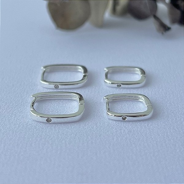 Dupla de argolas com ponto de luz em banho de prata silver