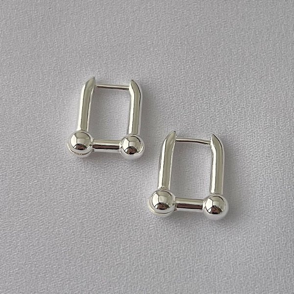 Argola inspiração Tiffany em banho de prata silver