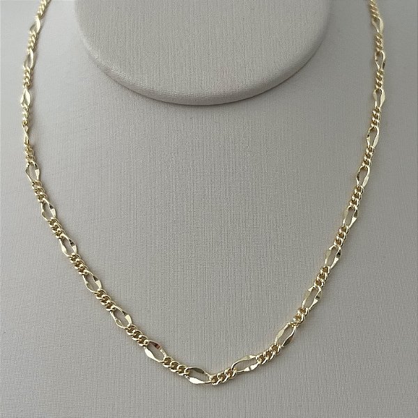 Corrente de elos fígaro em banho de ouro 18k