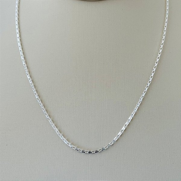 Corrente de mini elos grosso em banho de prata silver