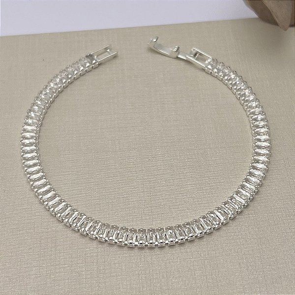 Pulseira Riviera baguete fecho relógio em banho de prata silver