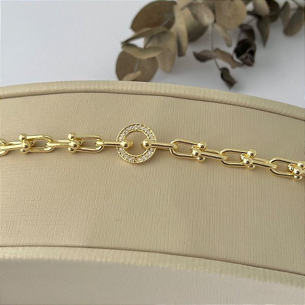 Pulseira inspiração Tiffany com circulo central cravejado em banho de ouro 18k