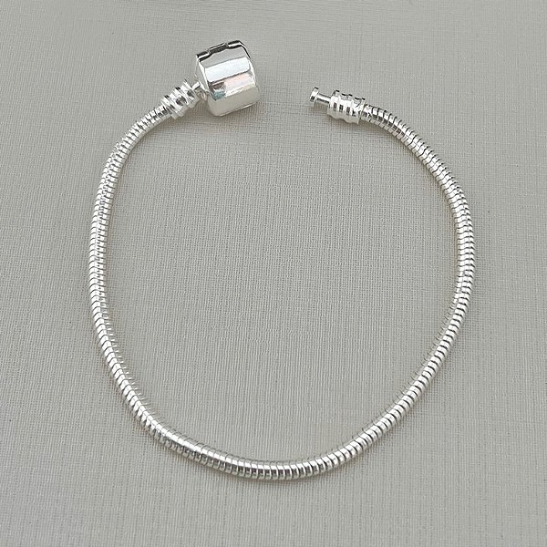 Pulseira inspiração vivara com fecho tradicional 13cm