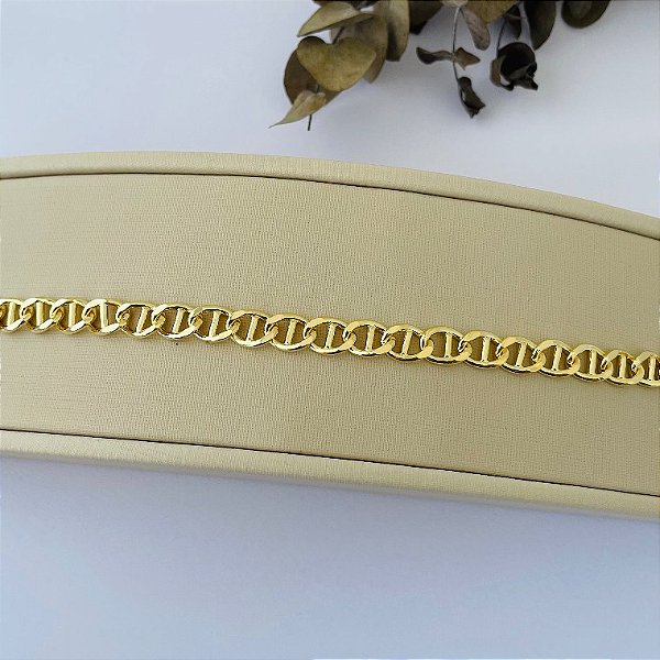 Pulseira de elos formato cadeado em banho de ouro 18k