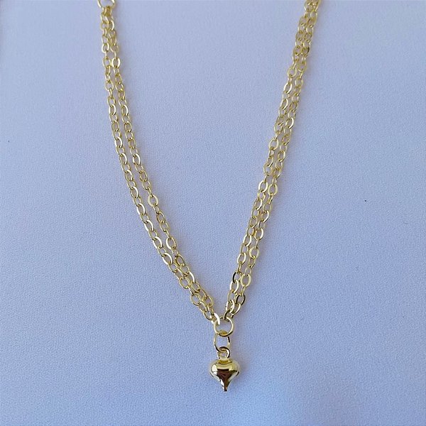 Pulseira de elos duplos com pingente de coração em banho de ouro 18k