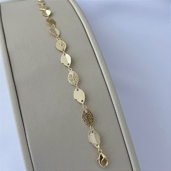 Pulseira de folhas em banho de ouro 18k