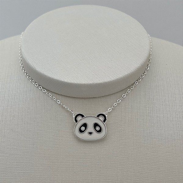 Colar com pingente de panda branco em banho de prata silver