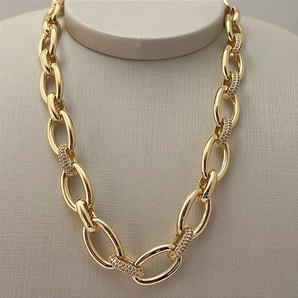 Colar de elos ovais liso e cravejado em banho de ouro 18k