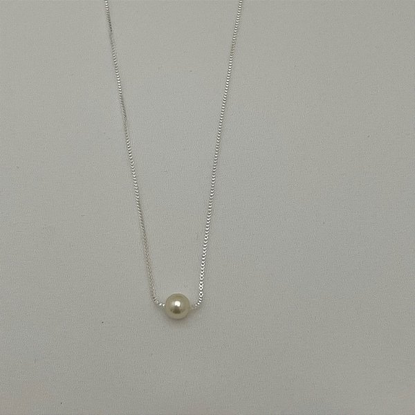 Colar uma bola peróla em banho de prata silver