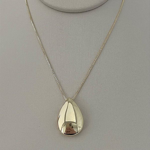 Colar gota lisa em banho de ouro 18k