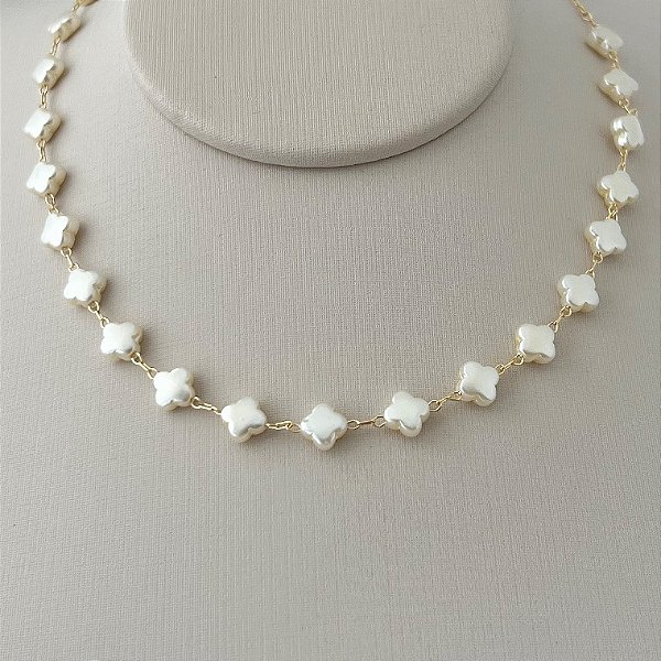 Colar inspiração Van-Cleef madrepérolas em banho de ouro 18k