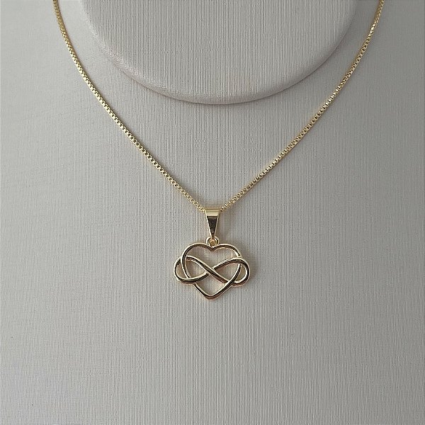 Colar coração infinito em banho de ouro 18k