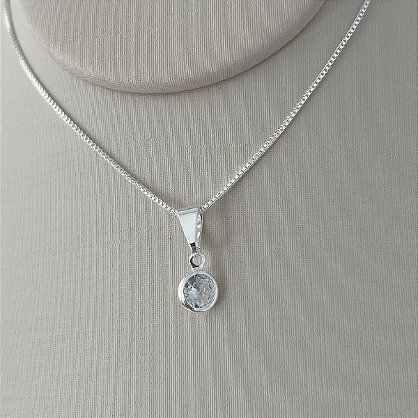 Colar ponto de luz em banho de prata silver