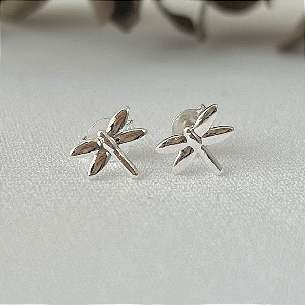 Brinco infantil de libélula em banho de prata silver