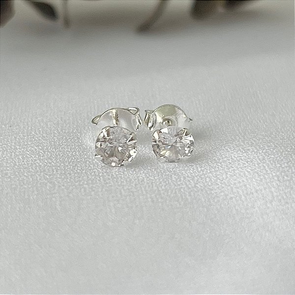 Brinco ponto de luz PP em banho de prata silver